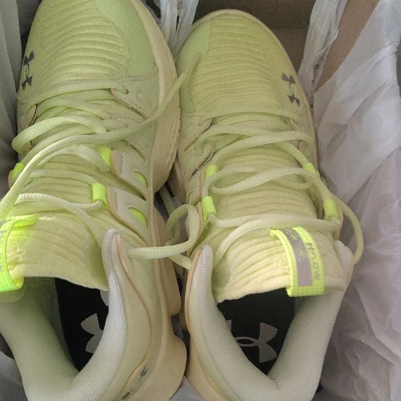 Under Armour Neon Yellow Athletic Shoes Size 8 - Picture 5 of 5